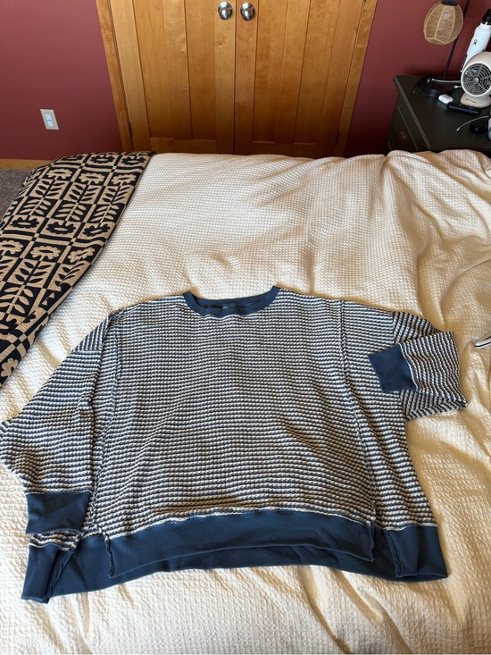 American Eagle Outfitters Sweaters - Women’s Blue and White Knit Oversized Crew Neck